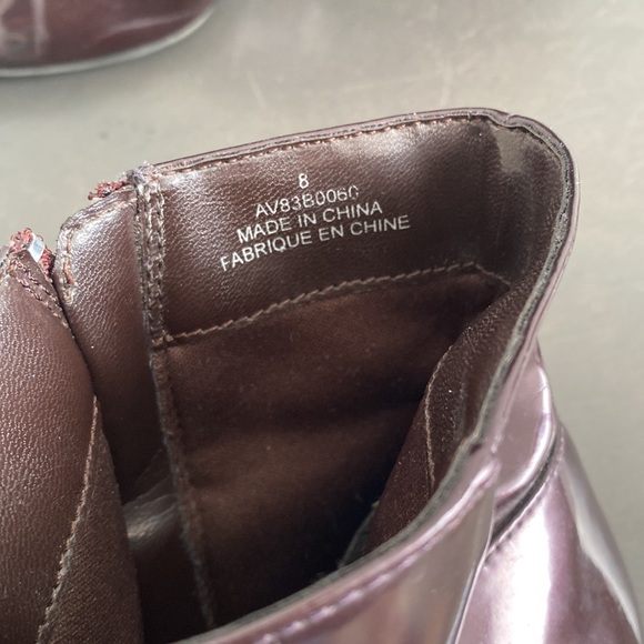 Metallic Eggplant Pointed Toe Booties - Picture 5 of 7